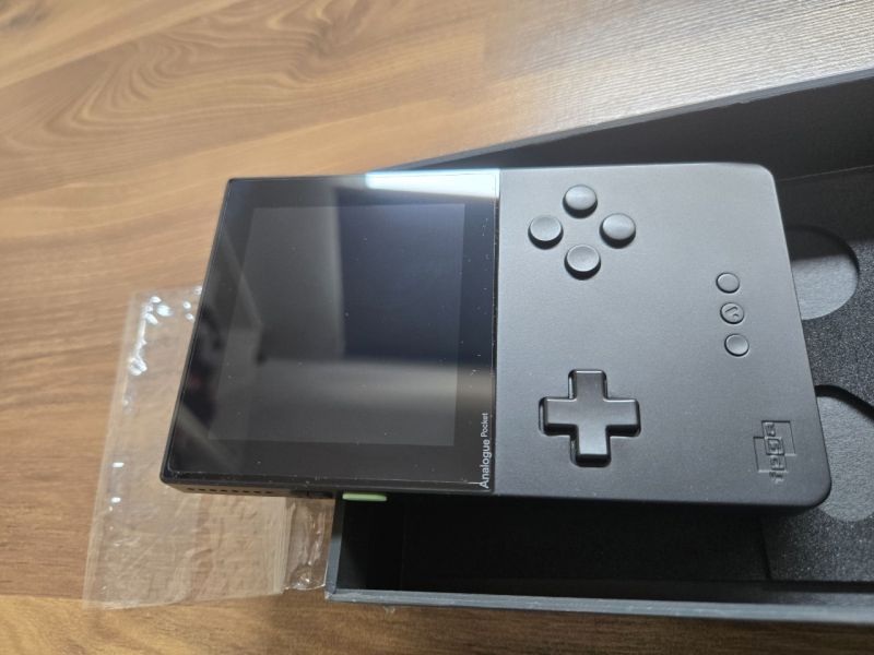 Analogue Pocket Black Edition