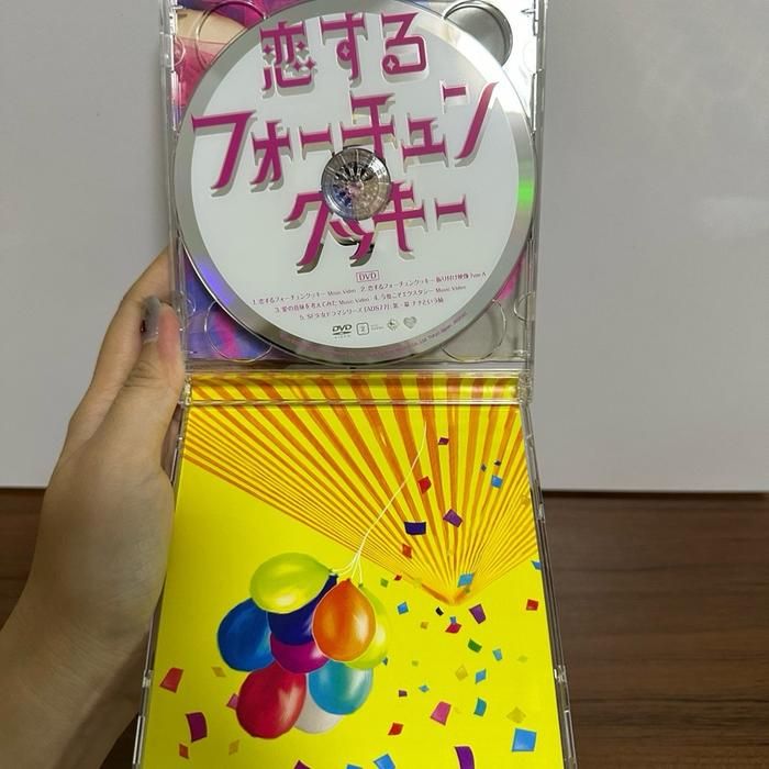 (Z5) Japanese CD + DVD Music Koi Suru Fortune Cookie by AKB48