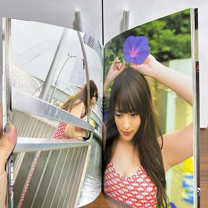 Japanese Photobook Jaguchi by Riho Kotani