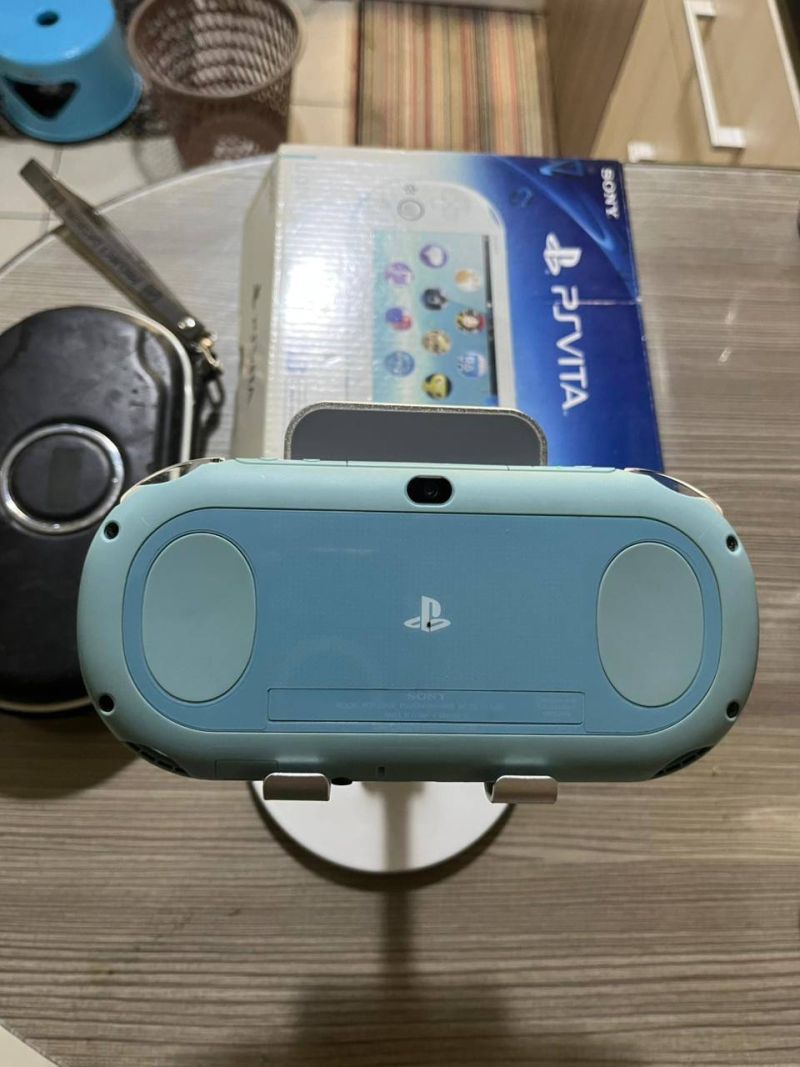 PS VITA SLIM 64GB + Game SF vs Tekken GAP 595