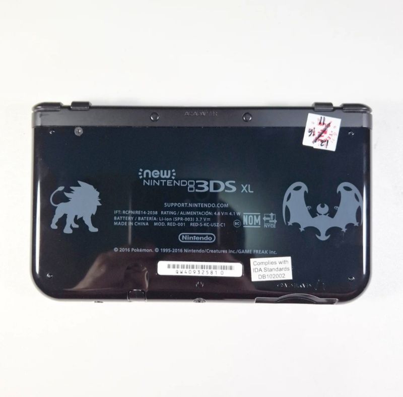 New Nintendo 3DS XL - Pokemon Solgaleo Lunala edition