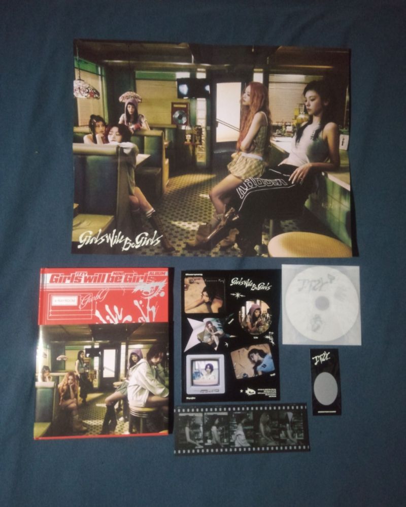Winner item.156.157.158.159.Album AESPA ITZY VIVIZ NMIXX.Lelang GAP 602 Album 1
