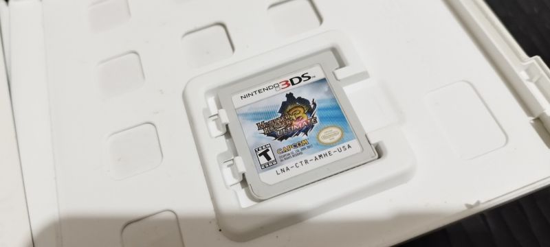 [HYBRID AUCTION] Nintendo 3DS - Monster Hunter 3 Ultimate