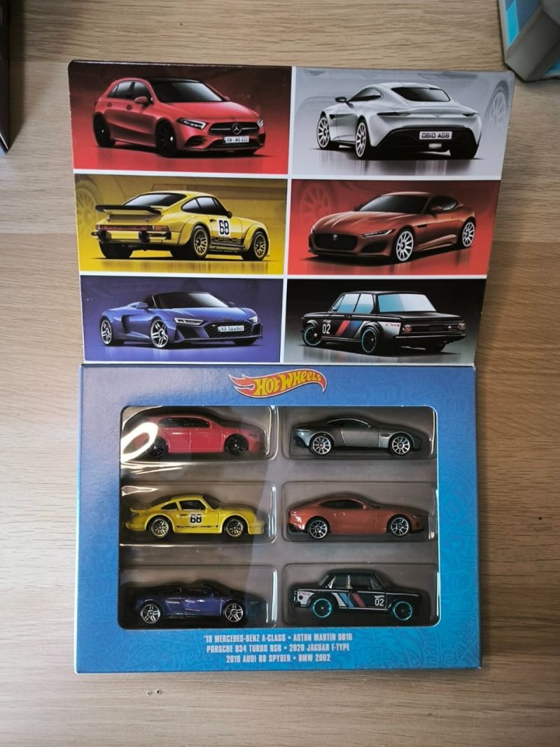Hot Wheels hot item 124 & HW bundling JDM amreika - Danny Aldana Hidayat