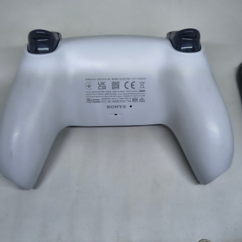 40 Original PS5 Dualsense White - Naufal Dwi EF