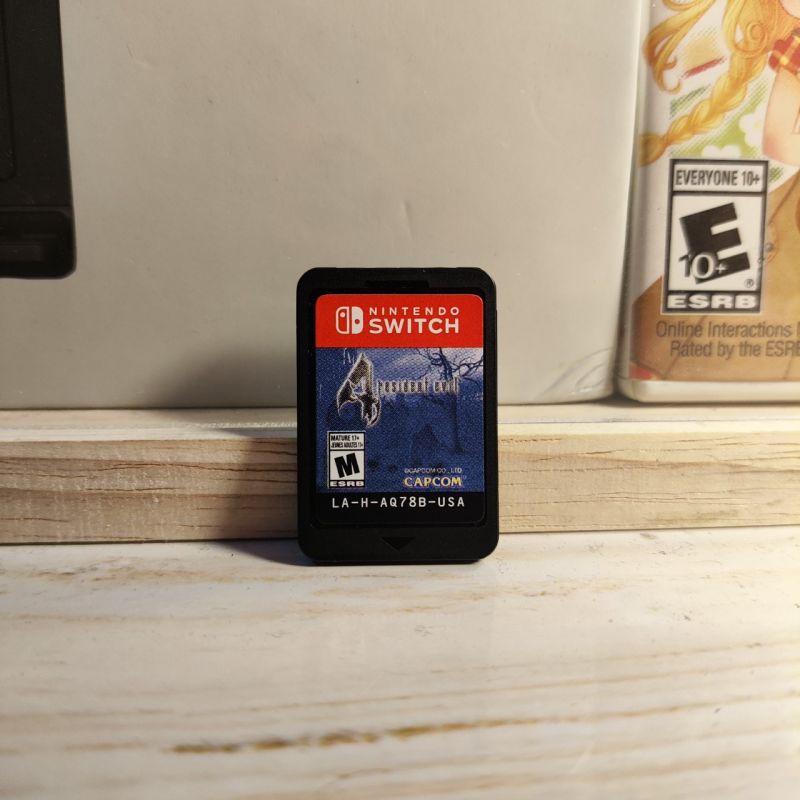 Kaset Switch Resident Evil 4 PURE USA