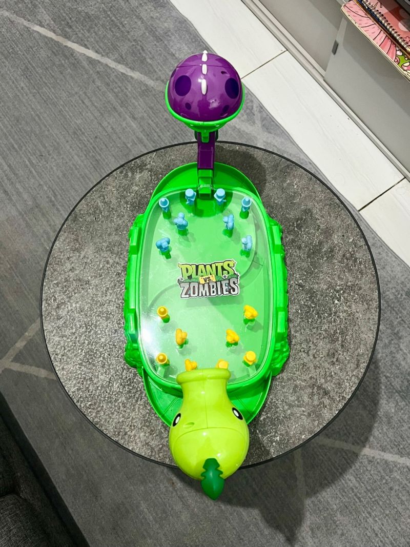 Kiddy Fun Playset  Plants vs Zombies Battle Arena - Fahmi Ibnu Elfani