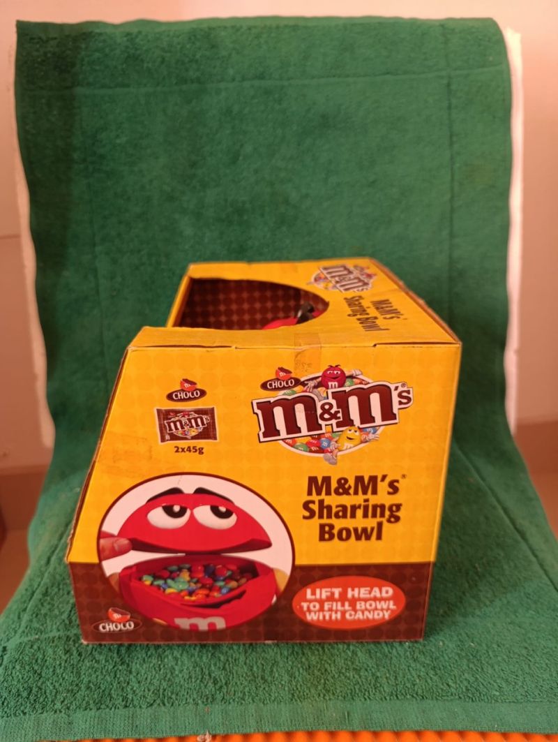 M&M Sharing Bowl "Red" Figure (Eric Sanjaya)