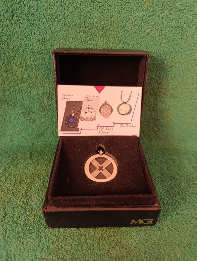 X-pendant Aura Life Secret Bio (Sutardi Darmawan)