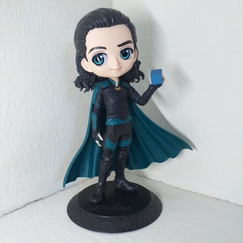 Figure Loose QPosket Loki Tesseract