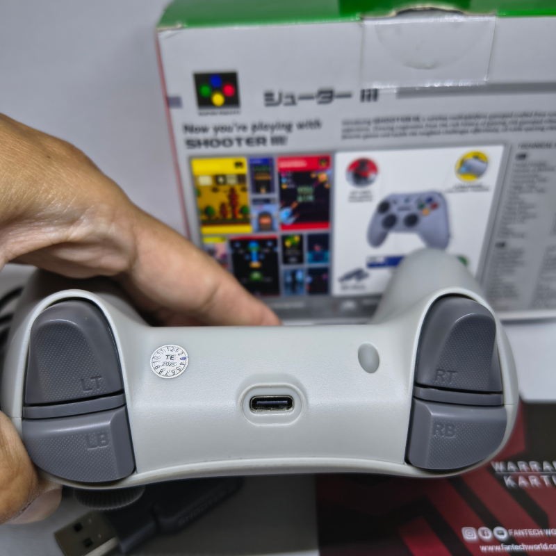 41 Fantech Shooter III - WGP13s warna super famicom - Aldo